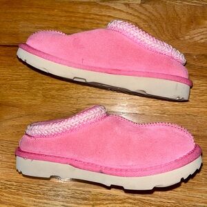 Ugg girls slippers size 13